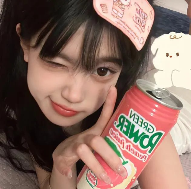 战火中的花蕾
